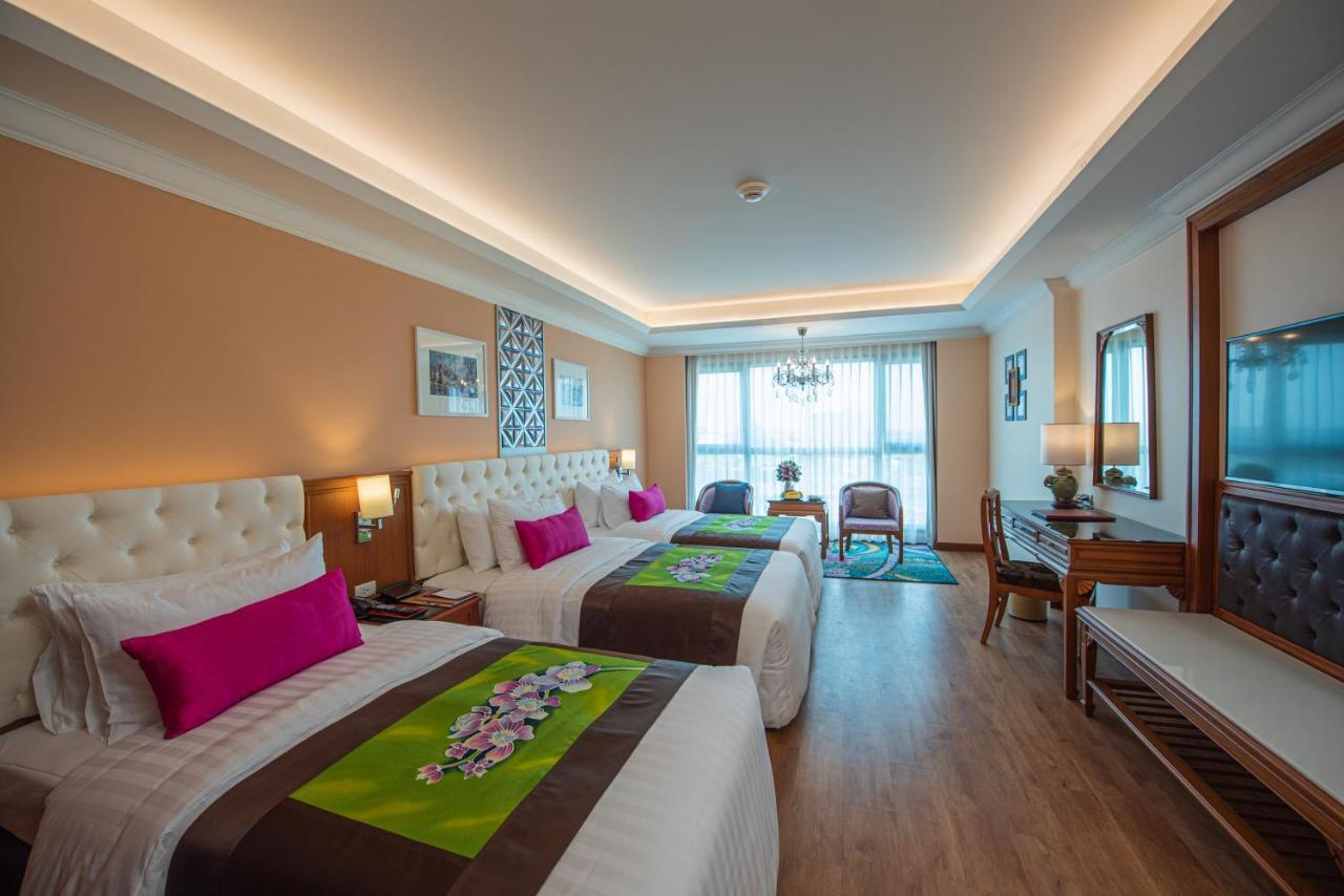 The Empress Premier Chiang Mai - Sha Extra Plus Zewnętrze zdjęcie Deluxe Family Room