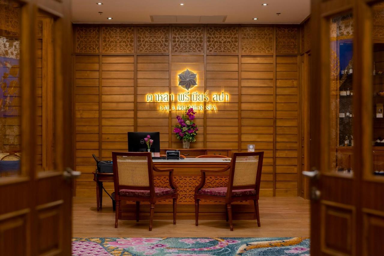 The Empress Premier Chiang Mai - Sha Extra Plus Zewnętrze zdjęcie The reception area of the hotel