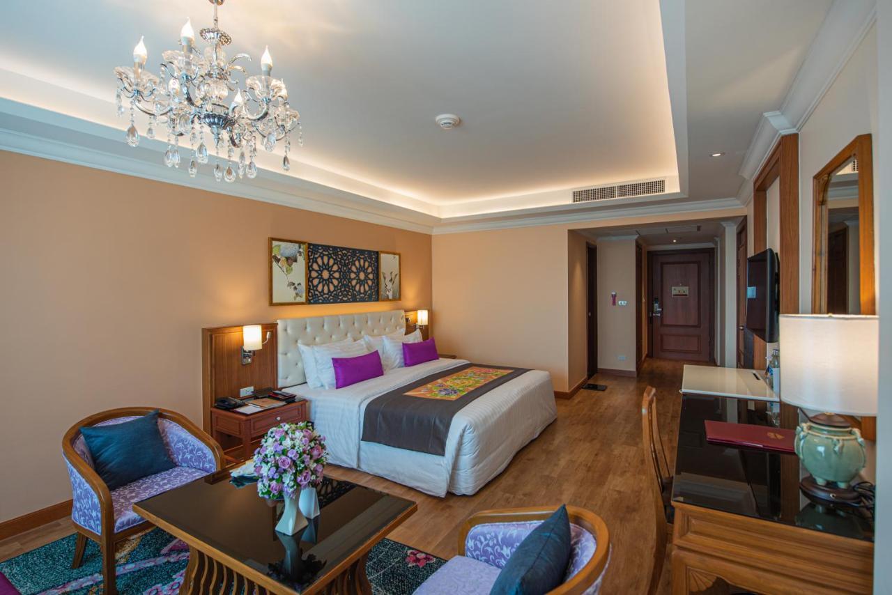 The Empress Premier Chiang Mai - Sha Extra Plus Zewnętrze zdjęcie Deluxe Room