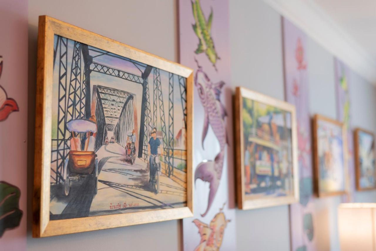 The Empress Premier Chiang Mai - Sha Extra Plus Zewnętrze zdjęcie Artwork by local artists
